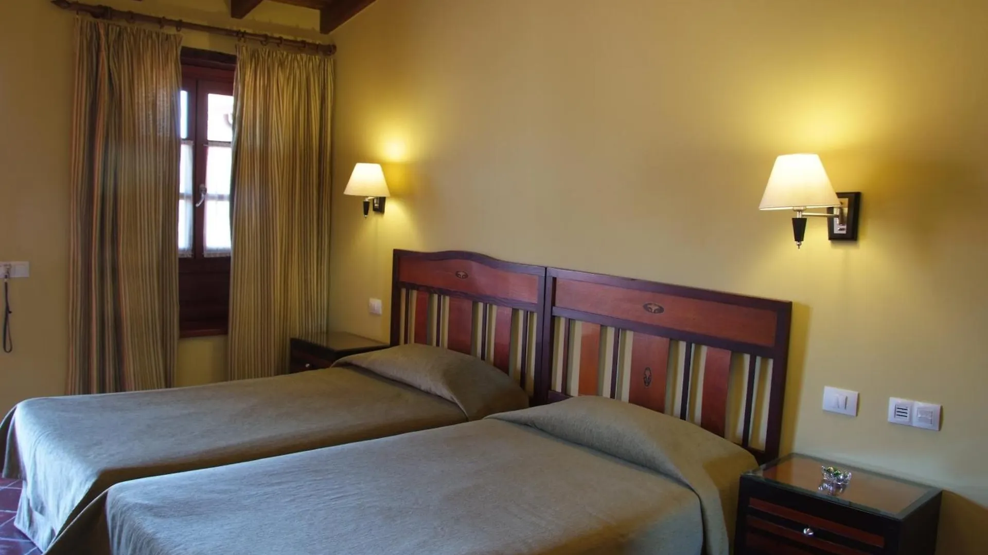 Hotel Fonda De La Tea Tejeda  Spain